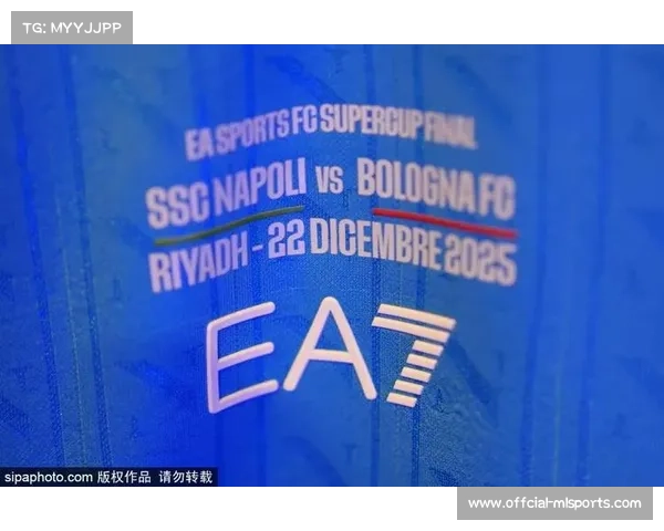 那不勒斯2-0克雷莫内塞，霍伊伦双响巩固卫冕希望