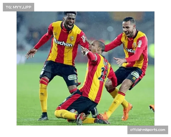 比赛结束：布雷斯特2-2绝平朗斯，补时阶段双方各入一球